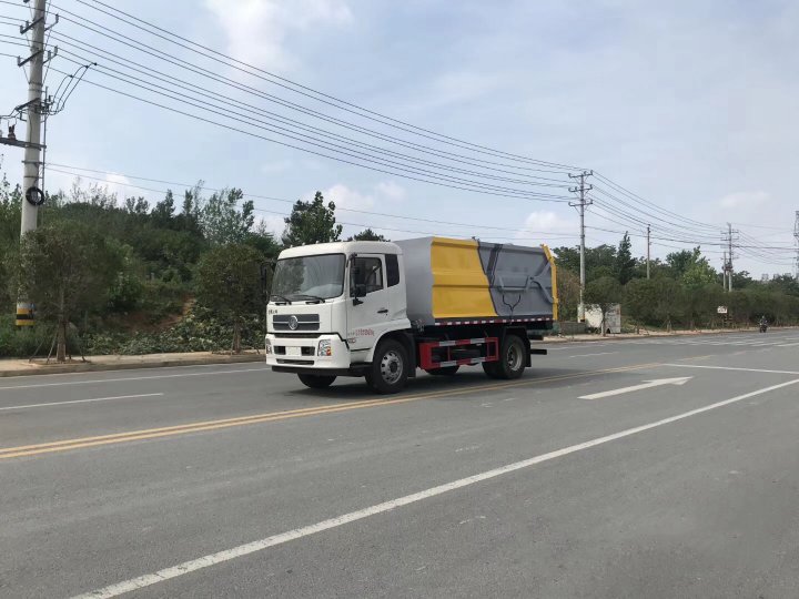 國六·東風(fēng)天錦15方對(duì)接垃圾車