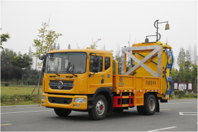 東風D9防撞緩沖車100K